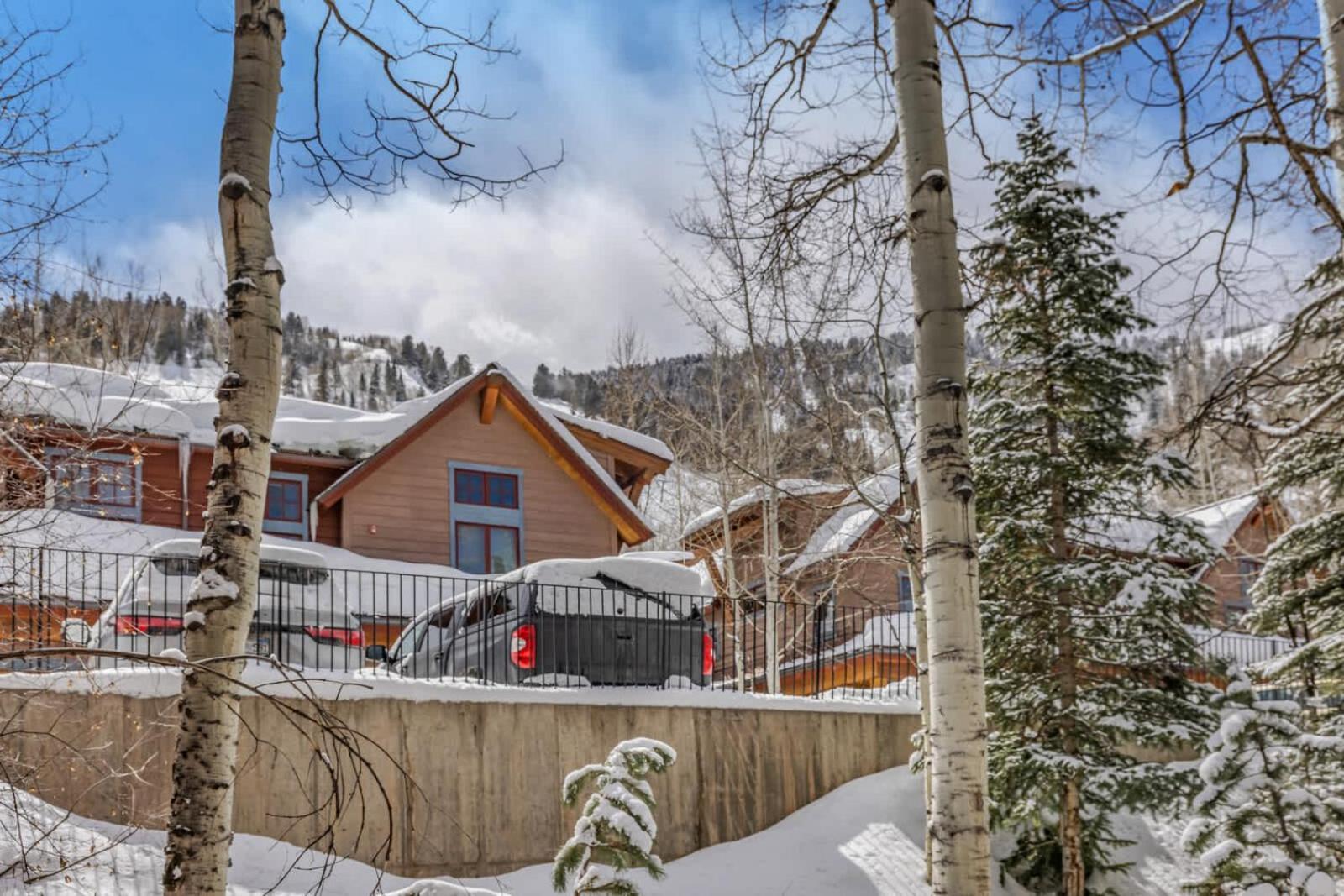 New Listing! 3 Bedroom 3 Ba Updated Condo - Pool & Hot-Tub Аспен Екстер'єр фото