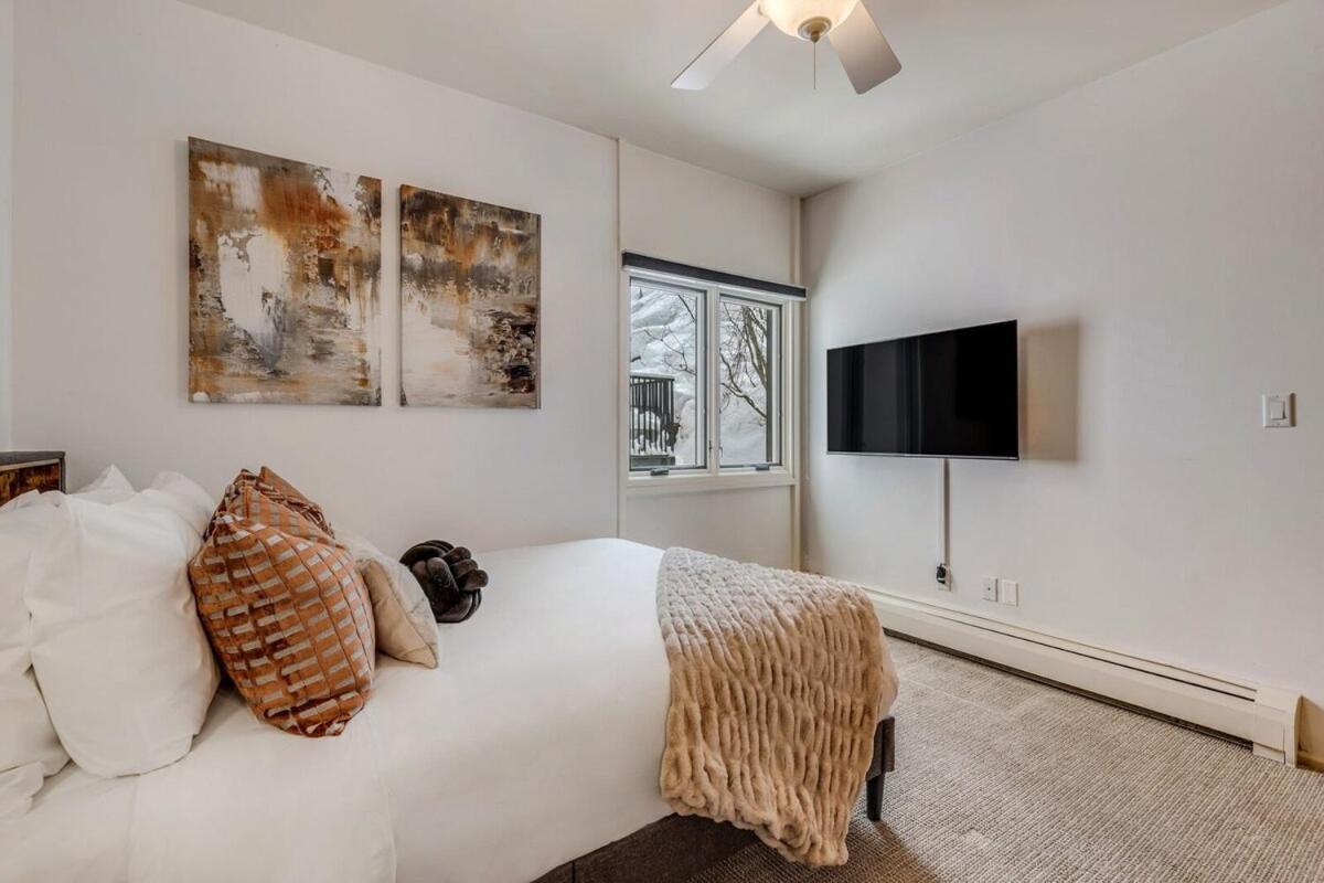 New Listing! 3 Bedroom 3 Ba Updated Condo - Pool & Hot-Tub Аспен Екстер'єр фото